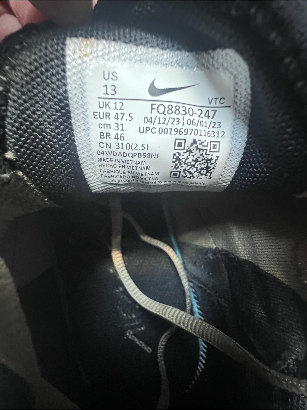 Nike Air Max 270 Men’s Athletic Shoes - Beige and Black - Picture 6 of 6